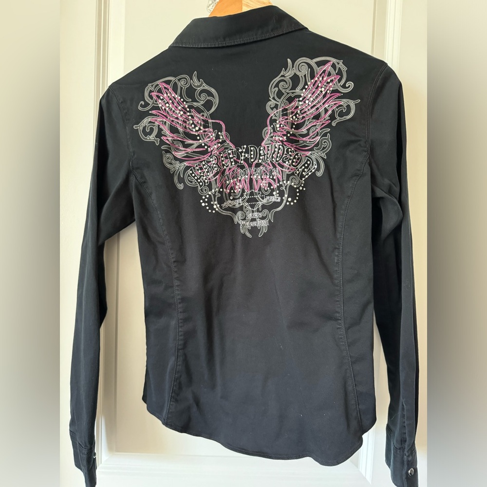Harley Davidson Women‘s Black button down long sleeve shirt w/ rhinestone design